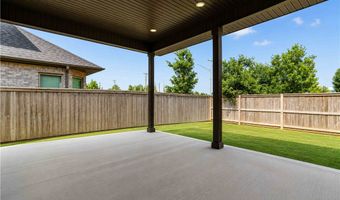 5101 SW Bedford Rd, Bentonville, AR 72713