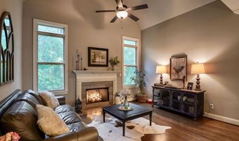 220 STERLING GATE Ln, Alabaster, AL 35007