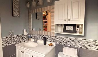 2712 Schleigel Blvd, Amityville, NY 11701