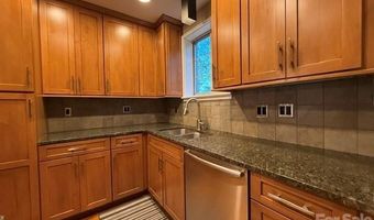 2218 Norcross Pl, Charlotte, NC 28205