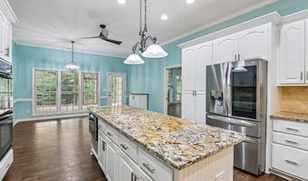 2077 Coolidge Way NW, Acworth, GA 30101