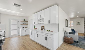9753 Mercedes Ave, Arleta, CA 91331