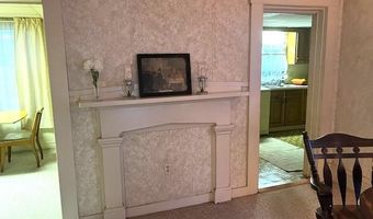 17 Warner St, Newport, RI 02840