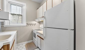 828-834 E Fifth St 4, Boston, MA 02127