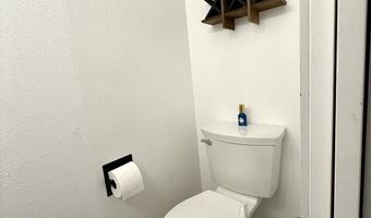 1275 ISLAND St, Springfield, OR 97477