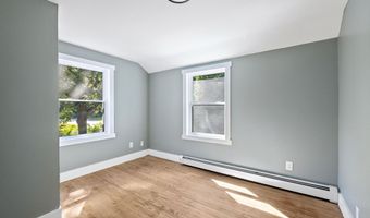 110 Gill St, Auburn, ME 04210