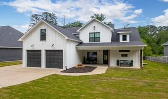 616 HIRAM Dr, Bauxite, AR 72011