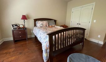 17 Valley View Rd, Batesville, AR 72501