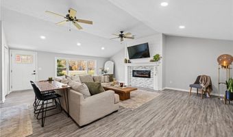 1301 N Main St, Amherst, OH 44001