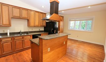 9705 FERNWOOD Rd, Bethesda, MD 20817