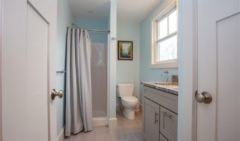 5 Gillies Ct, Newport, RI 02840