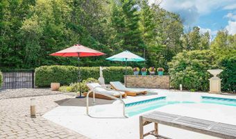 9 Longview Dr, Bow, NH 03304