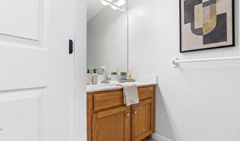 808 Anchor Ave, Beachwood, NJ 08722