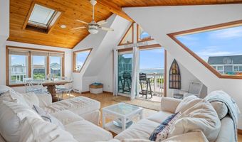 695 Charlestown Beach Rd, Charlestown, RI 02813