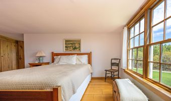 57 Darling Ln, Barnet, VT 05821