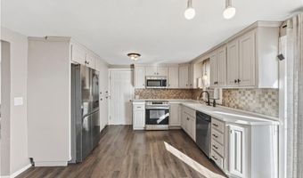 16 N Rose St, East Providence, RI 02914