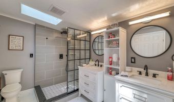 38 Kings Ln, Cape May Court House, NJ 08210