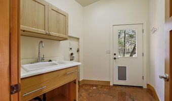 130 Westwood St, Ashland, OR 97520