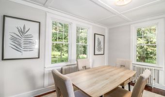 27 Obtuse Rd S, Brookfield, CT 06804