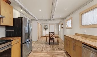 3 York St, Augusta, ME 04330