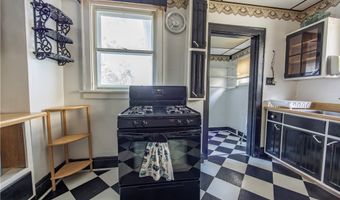 566 Lindell St, Akron, OH 44305