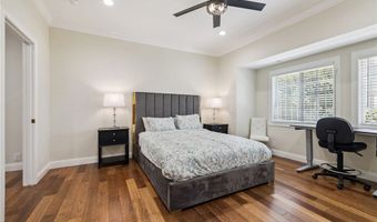 2104 Crenshaw Blvd, Los Angeles, CA 90016