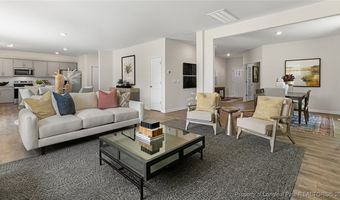 941 Misty Creek Dr, Aberdeen, NC 28315