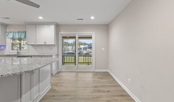 402 Chippendale Ln, Bonneau, SC 29431