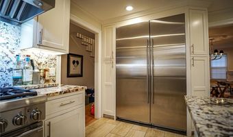 120 Fox Run, East Greenwich, RI 02818