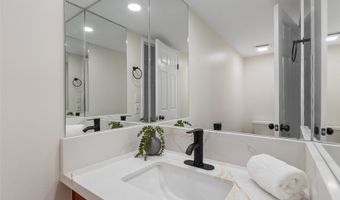 1623 Kalaniuka Way 43, Honolulu, HI 96821
