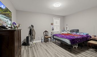 227 W GRAISBURY Ave, Audubon, NJ 08106