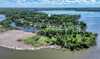 38393 N Lakeside Pl, Antioch, IL 60002