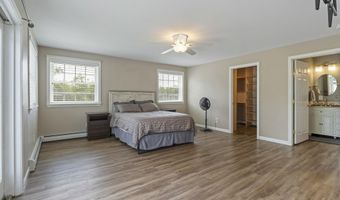 446 Eastern Ave, Augusta, ME 04330