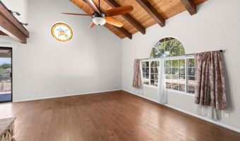 2827 N Victoria Dr, Alpine, CA 91901