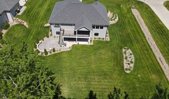 25018 Eagle Vista Dr, Adel, IA 50003