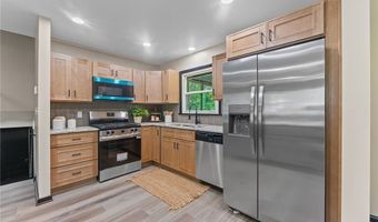 3913 Claridge Dr, Austintown, OH 44511