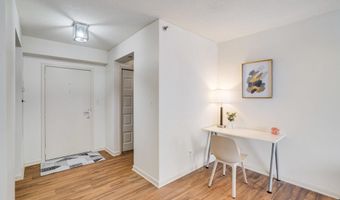 1016 S WAYNE St 406, Arlington, VA 22204