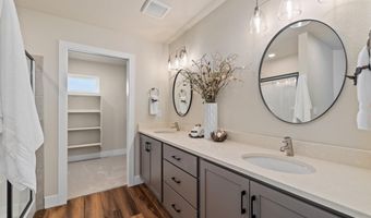 4012 SADDLEBACK Ln, Cheyenne, WY 82001