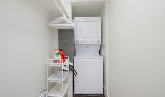 8 Cross St 1, Newport, RI 02840