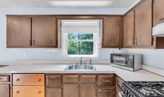 4 Michele Dr, Middletown, NJ 07748