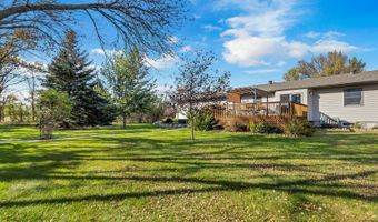 38397 Richmond Heights Dr, Aberdeen, SD 57401