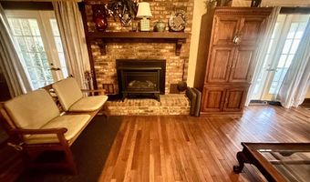 2072 Walnut St, Albertville, AL 35950