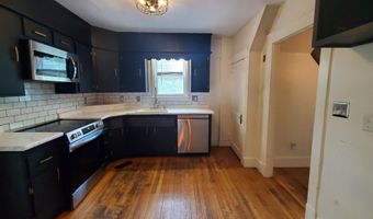 84 14th St, Bangor, ME 04401