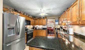 1067 Brighton Dr, Alcoa, TN 37701