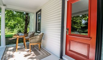 27 Obtuse Rd S, Brookfield, CT 06804