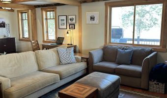 185 STOOR Dr, Alpine, WY 83128