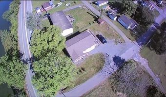 127 Calhoun St, Alderson, WV 24910