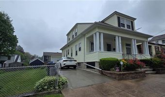 28 Crawford St, Cranston, RI 02910