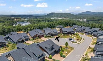 7 Pinnacle Crest Cir, Arden, NC 28704