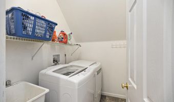 2512 Jade Ct, Ann Arbor, MI 48103